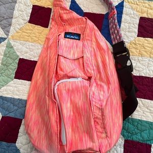 KAVU Coral Crush Ropercise Shoulder Sling Backpack Crossbody Like New